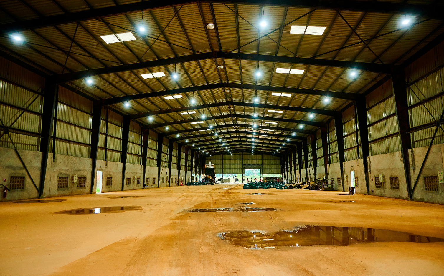 Entrepôt logistique